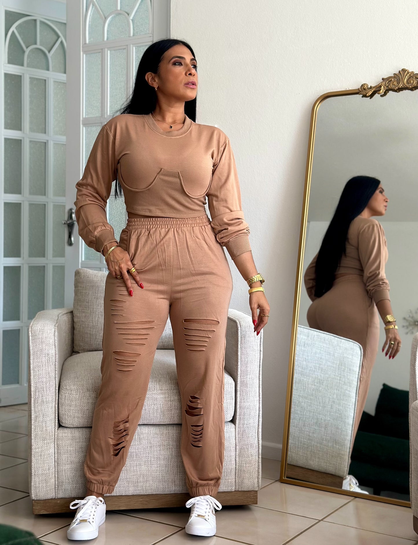 De Jevas Spandex Mocha Set (tiene bolsillos y es biennn expandible)