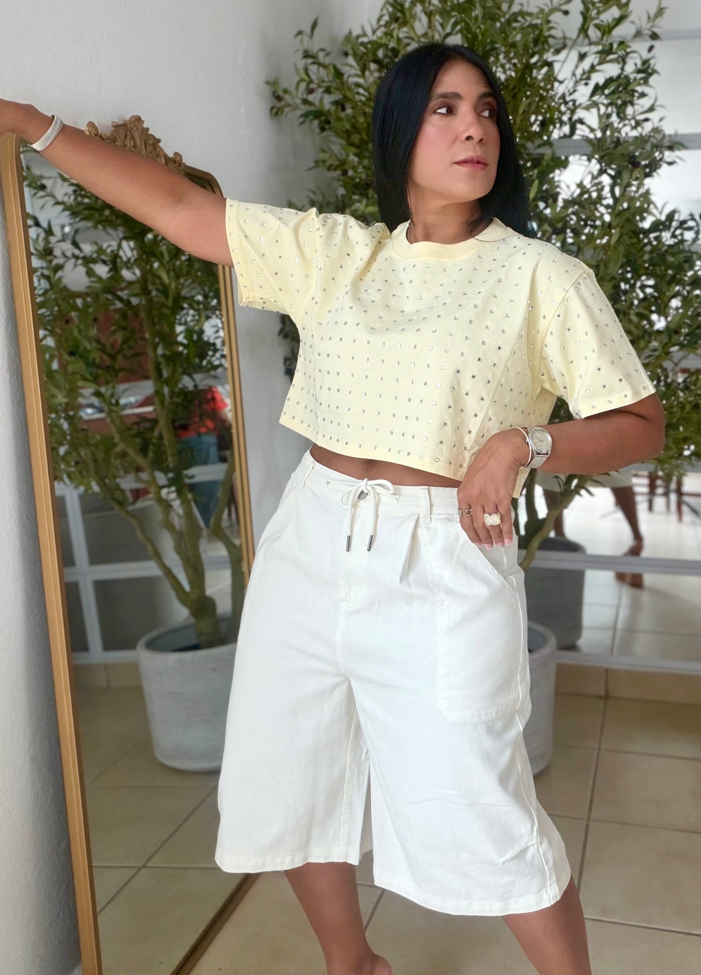 Trend Butter yellow and glitter Luxe top (el estilo es oversized no para quedar pegada)