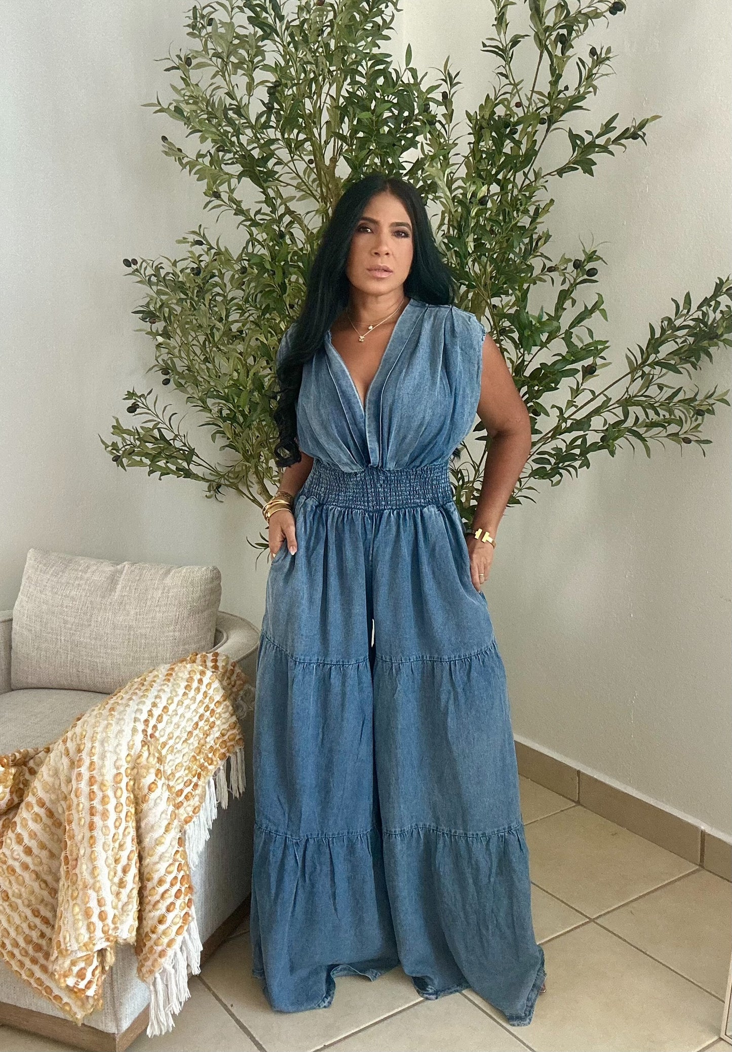 De Lujo Oversized Spandex Denim Blue Jumpsuit (Sumamente expandible. Puedes bajarle una talla) With Pockets