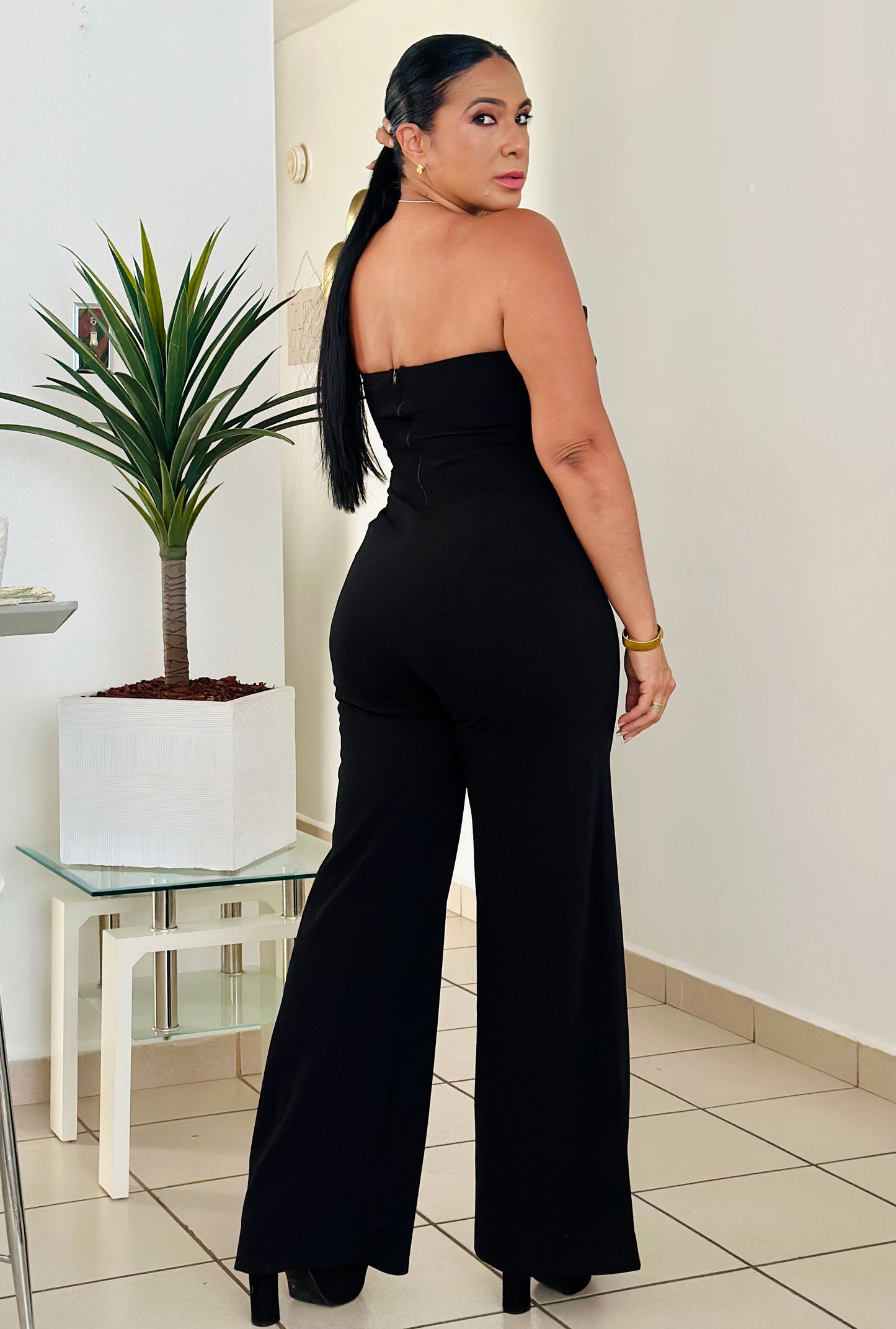 Kata Black Bien Expandible y Cómodo JUMPSUIT de Lujo con botones dorados (Puesto small)