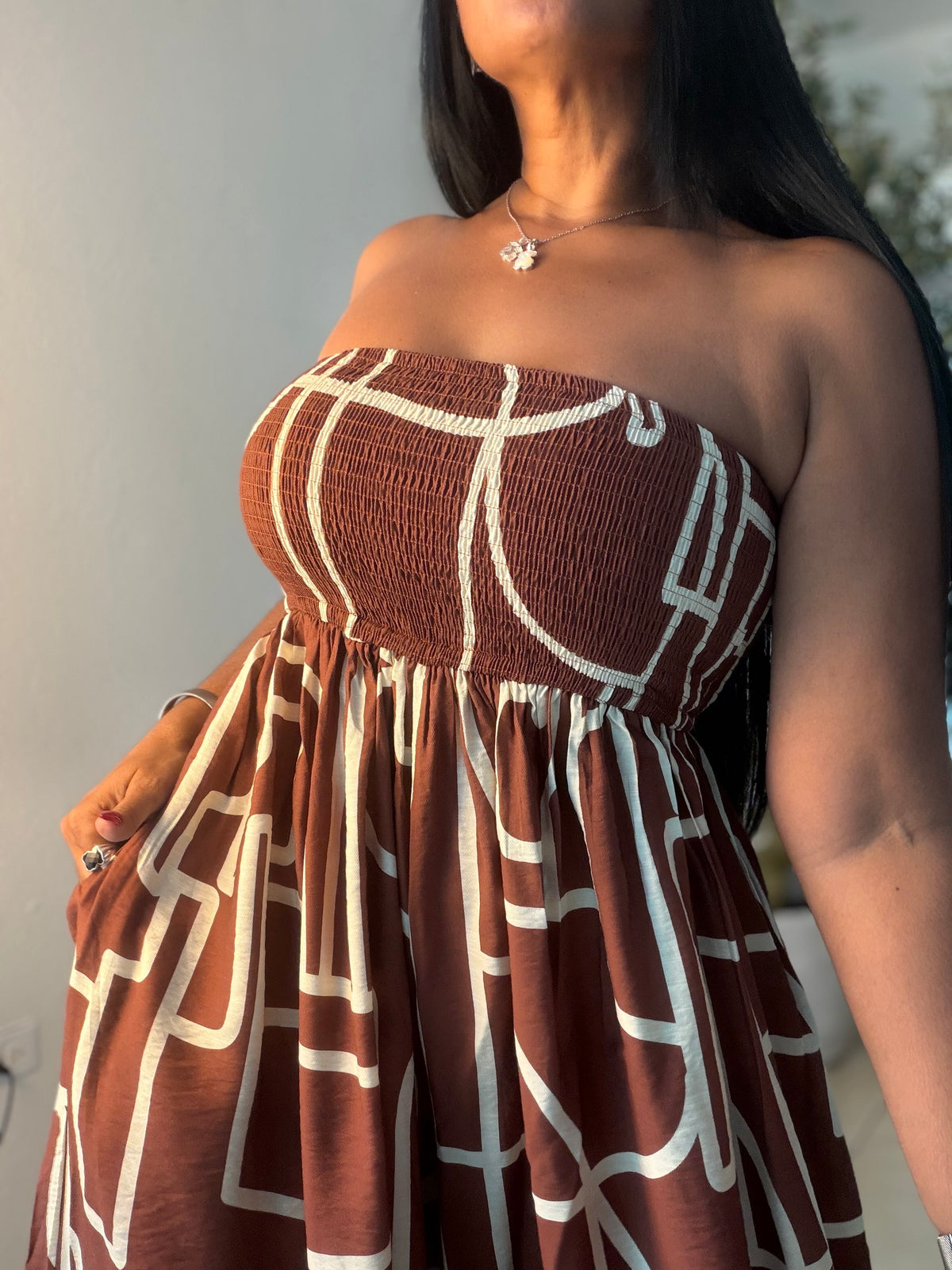 Darimar Wide Leg Spandex De Lujo Jumpsuit (tiene bolsillos y no zipper ni botones Choco Brown and lìneas Beige SOLD OUT GRCIAS
