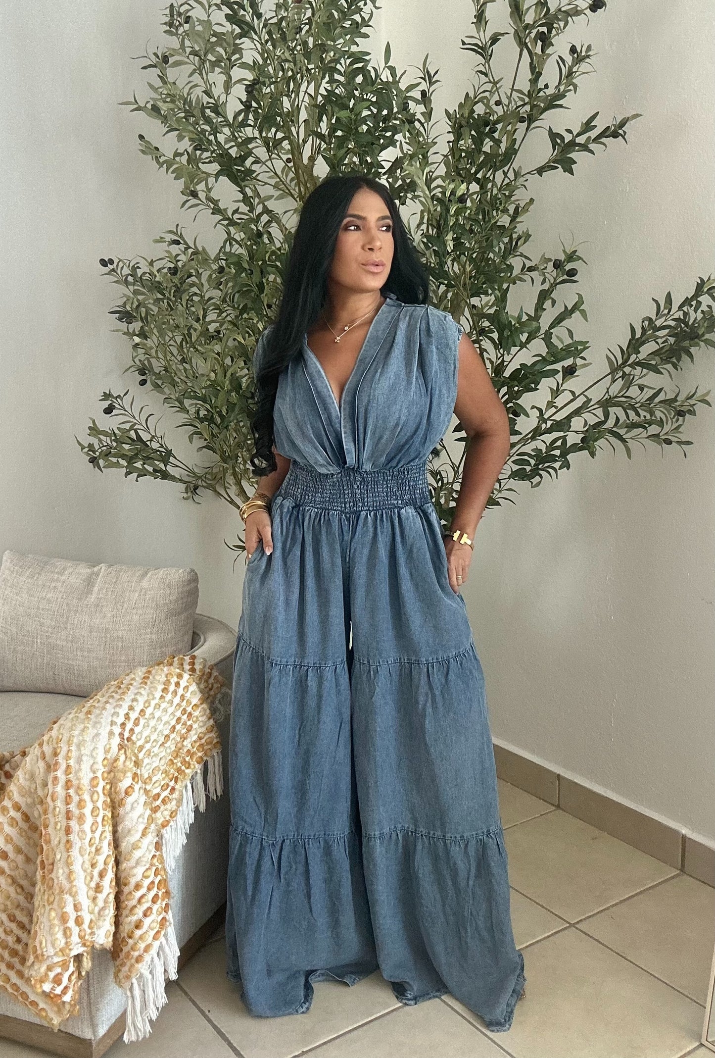 De Lujo Oversized Spandex Denim Blue Jumpsuit (Sumamente expandible. Puedes bajarle una talla) With Pockets