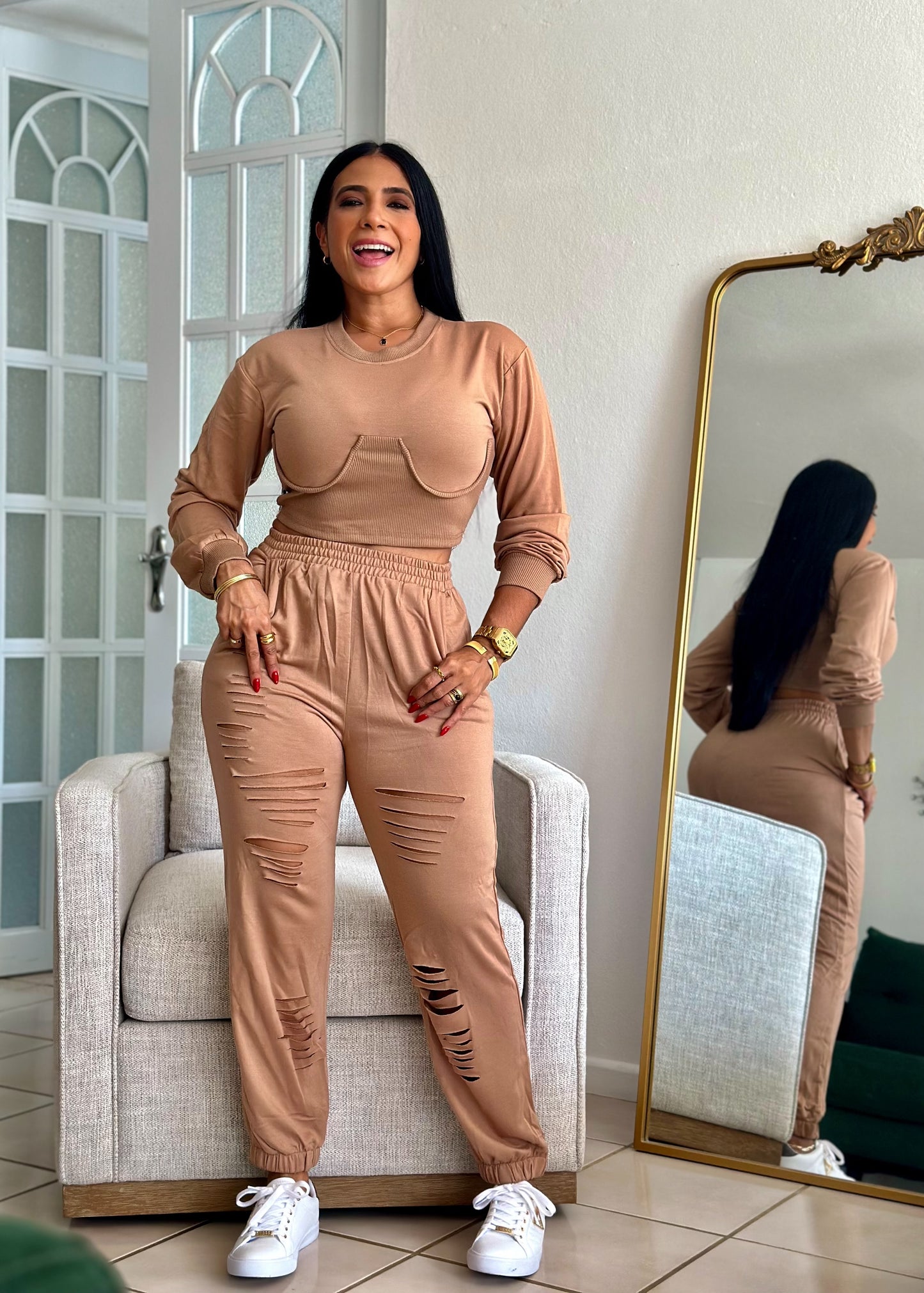 De Jevas Spandex Mocha Set (tiene bolsillos y es biennn expandible)