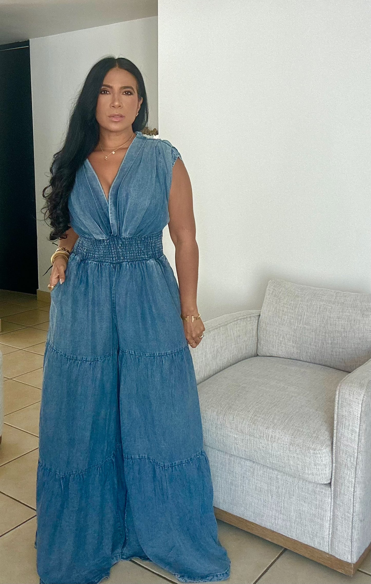 De Lujo Oversized Spandex Denim Blue Jumpsuit (Sumamente expandible. Puedes bajarle una talla) With Pockets