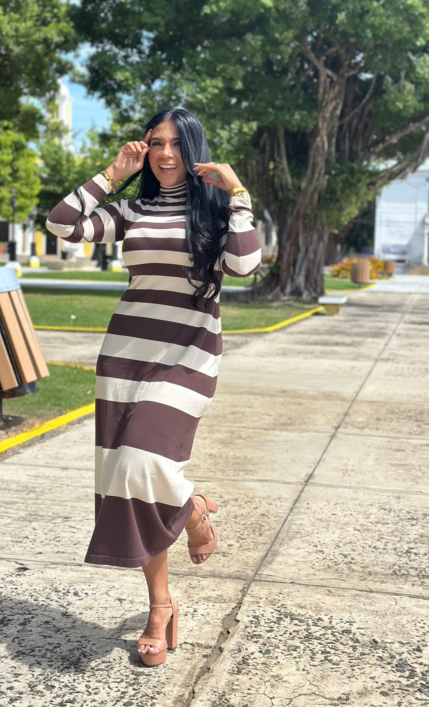 Chic Choco and Cream Stripe Midi Dress (Mega Spandex y Mega liviano)