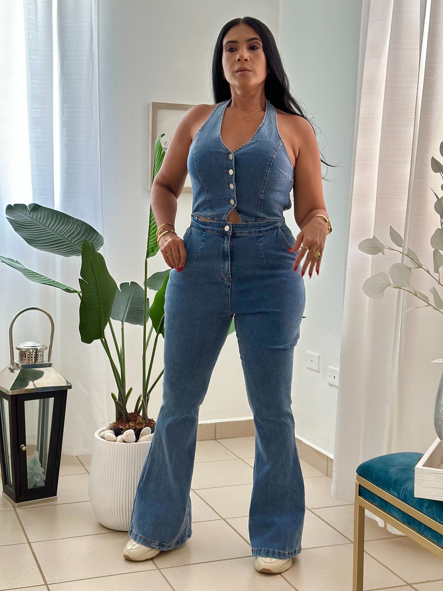 Jumpsuit estilo Vest sumamente expandible (SMall me queda grande) ajustable en cuello