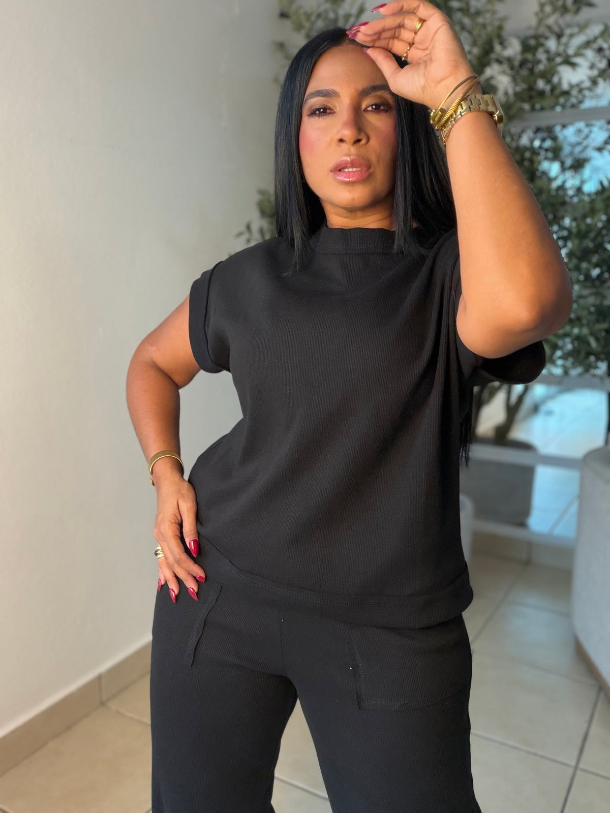 Black Blacky Spandex Set (top and pants) Bien Spandex y ùnico color. 💯 cotton premium y para viajar es muy top tambièn. Loungewear (SOLD OUT GRACIAS)
