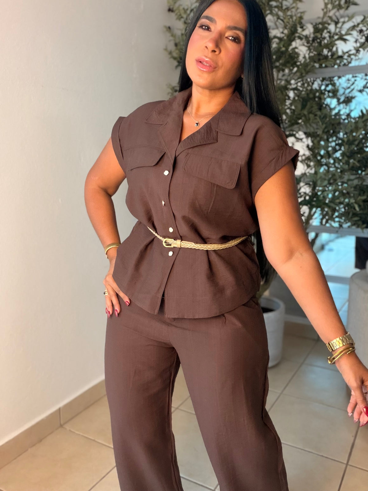 Ellas Choco Brown Luxe Set de Pantalòn, Blusa y correa.  Expandible y suelto total