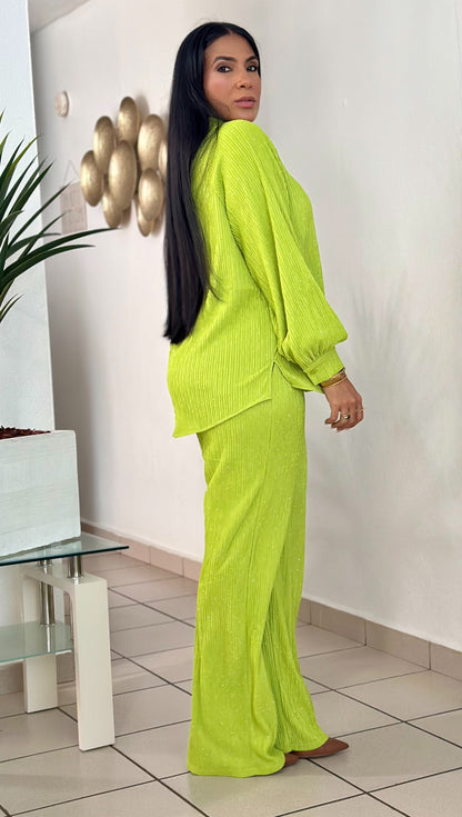 Luvè Lime Oversized Spandex Wide Leg Pants Set (tiene brillitos que no se salen)