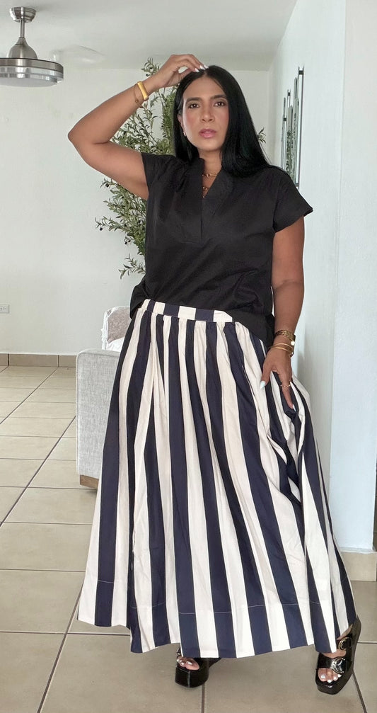 Lelh Luxe Black and White Spandex Striped Maxi Skirt