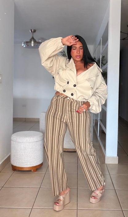 Beige Crema and Choco Brown Spandex Barrel Pants (liviano, còmdo, tiene bolsillos y bien spandex) con lìneas verticales