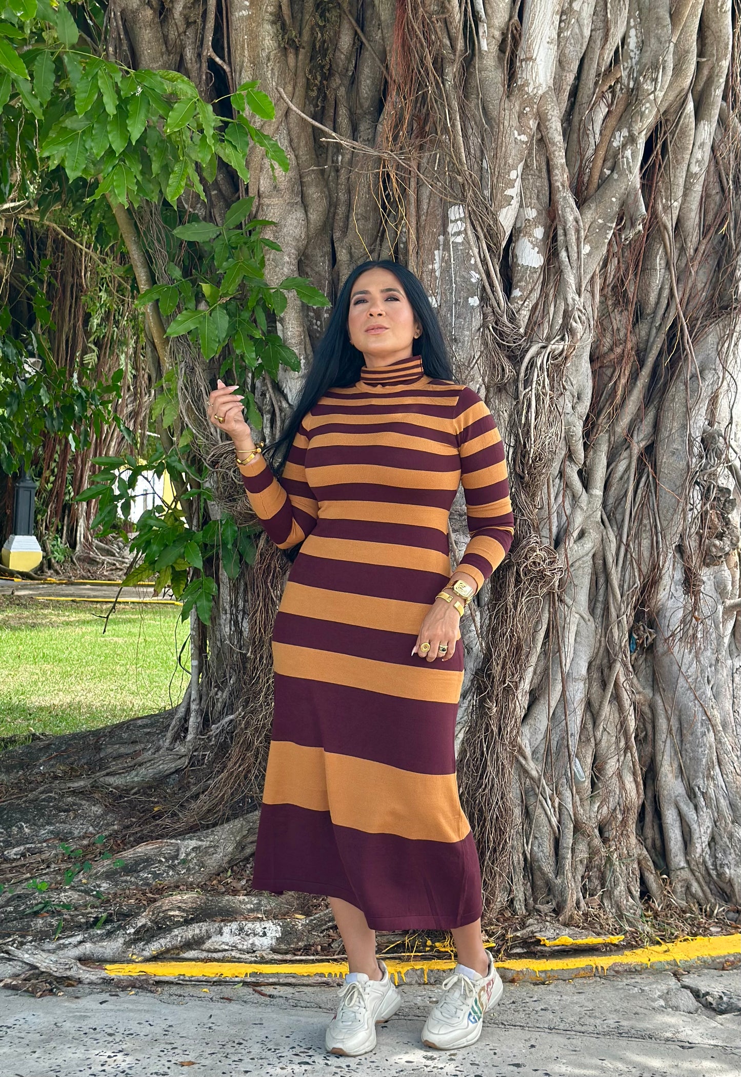 Chic Camel Stripe Midi Dress (Mega Spandex y Mega liviano)