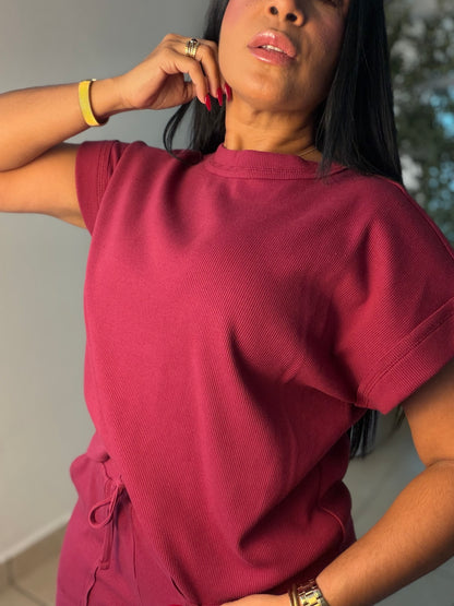 Burgundy Wine Spandex Set (top and pants) Bien Spandex y ùnico color. 💯 cotton premium y para viajar es muy top tambièn (Sold out Gracias)
