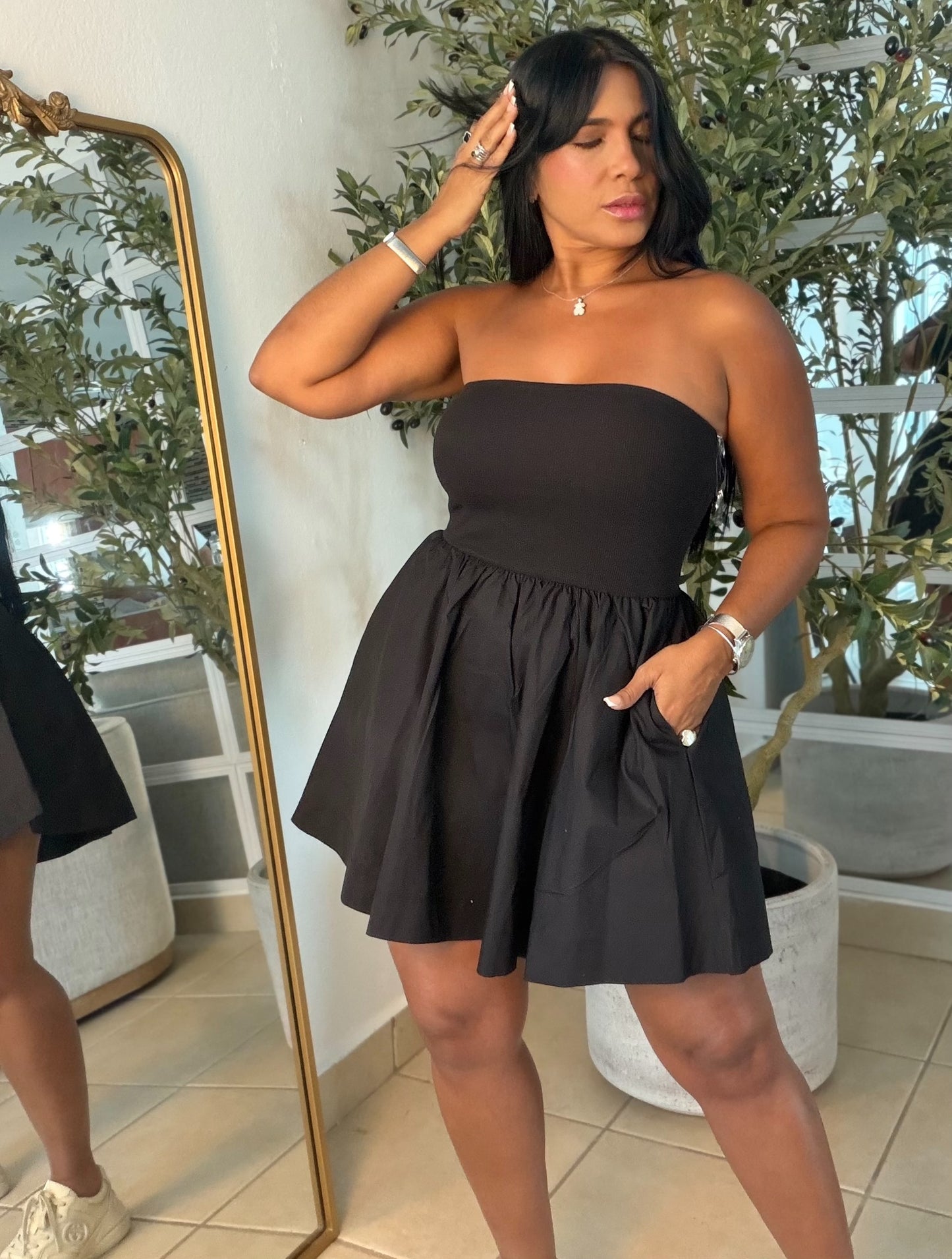 Veraneo Blacky Black (color negro) tubo dress con bolsillos (dress with pockets)