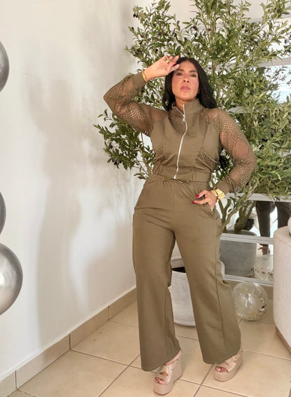Luxe 💯 cotton Spandex Olive Green Travel Set with lace (tiene bolsillos y único color de infarto) verde olivo