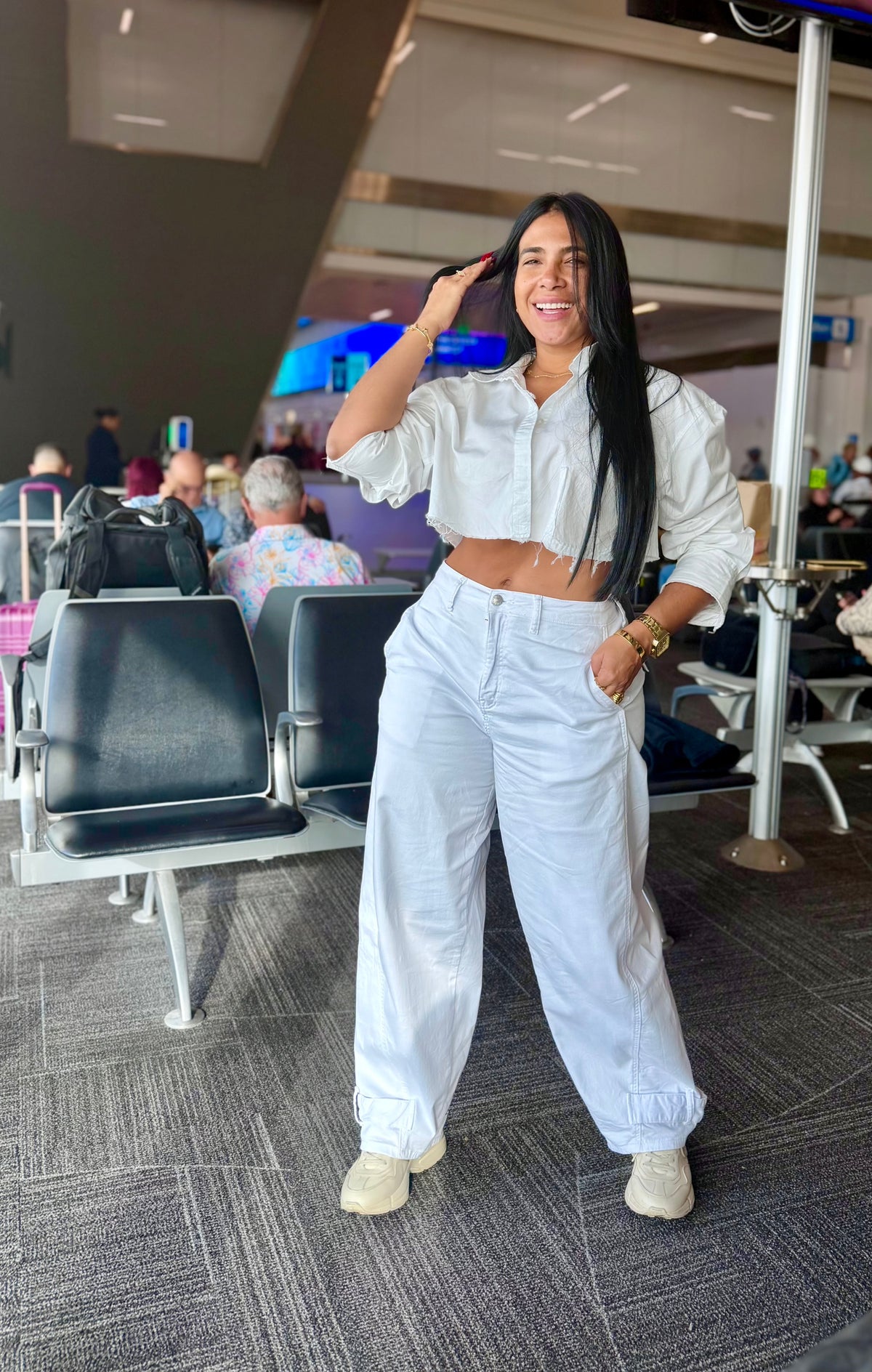 “Evita” Vibrant Strecht!! Bien Spandex Baggy Pants White (NO CLAREA) es perfecciòn. Calidad mega premium. Uno de los pantalones màs perfectos del mundo (SOLD OUT GRACIAS)