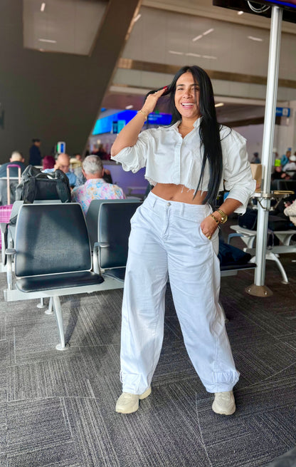 “Evita” Vibrant Strecht!! Bien Spandex Baggy Pants White (NO CLAREA) es perfecciòn. Calidad mega premium. Uno de los pantalones màs perfectos del mundo (SOLD OUT GRACIAS)