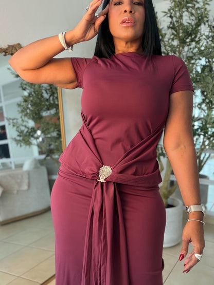 “Patria” Wine Burgundy Doble Forro Spandex Total Midi Dress y Calidad extra Premium (lo ajustas a gusto)