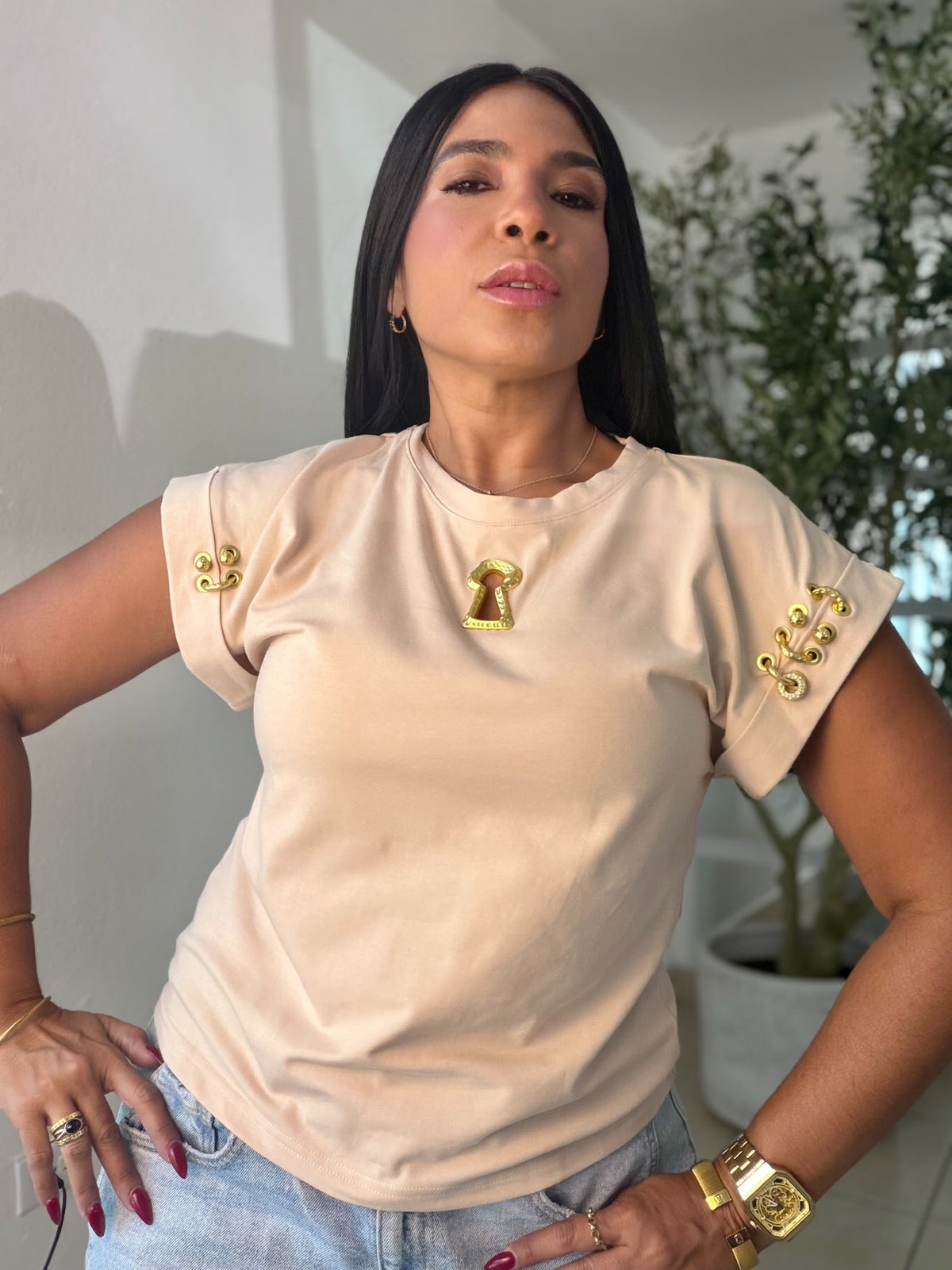 Evalez Crema Beige 💯 cotton spandex top con de talles dorados ( color crema) calidad premium