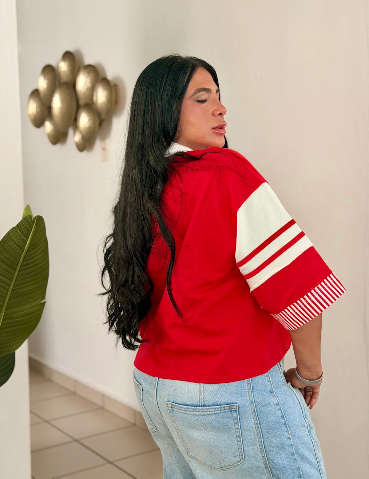 Colecciòn Exclusiva Ediciòn Limitada Extra Mega Premium Red Oversized Top con lìneas (SOLD OUT GRACIAS