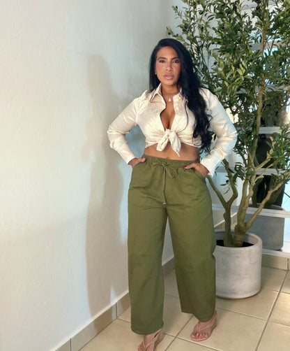 Alma Luxe Olive Spandex Total Baggy Pantalòn con bolsillos. 100% cotton