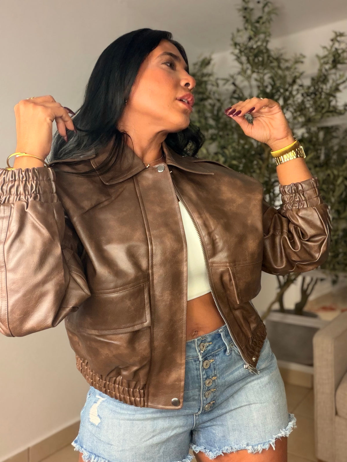 Chaqueta Chocolates Brown Marmoleado de Mega Lujo! Oversized Style Expandible. Cómoda y tiene bolsillos.  Leather