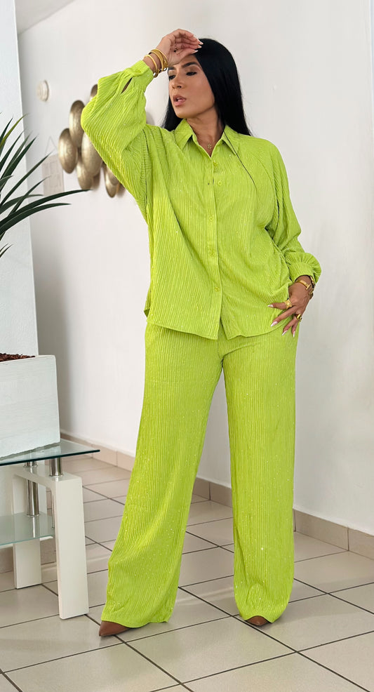 Luvè Lime Oversized Spandex Wide Leg Pants Set (tiene brillitos que no se salen)