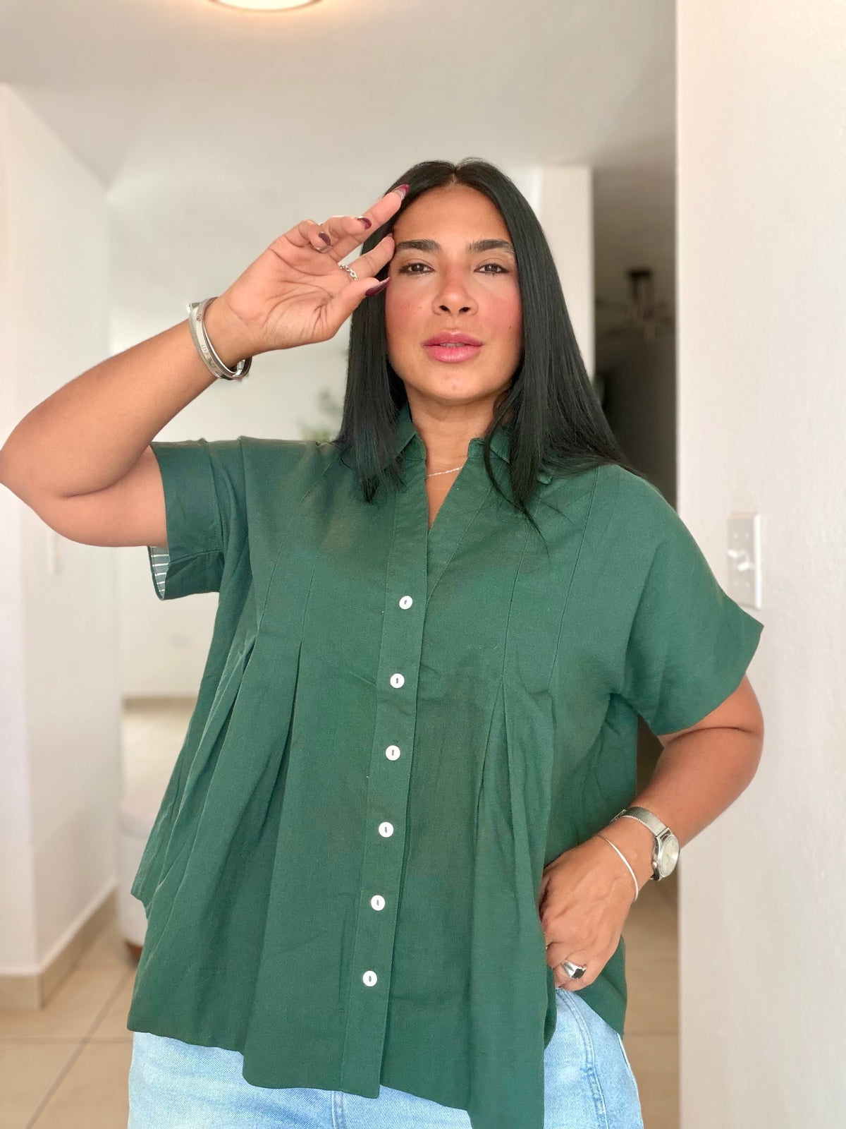 Luxe Hunter Green Linen Oversized Blusòn (mangas se usan de dos formas) Color Verde (SOLD OUT GRACIAS