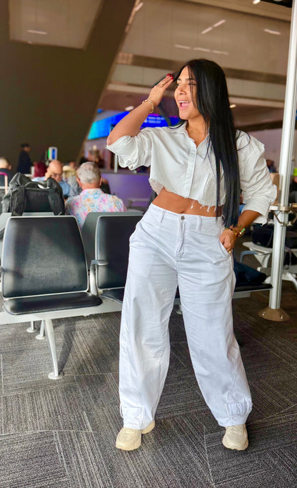 “Evita” Vibrant Strecht!! Bien Spandex Baggy Pants White (NO CLAREA) es perfecciòn. Calidad mega premium. Uno de los pantalones màs perfectos del mundo (SOLD OUT GRACIAS)