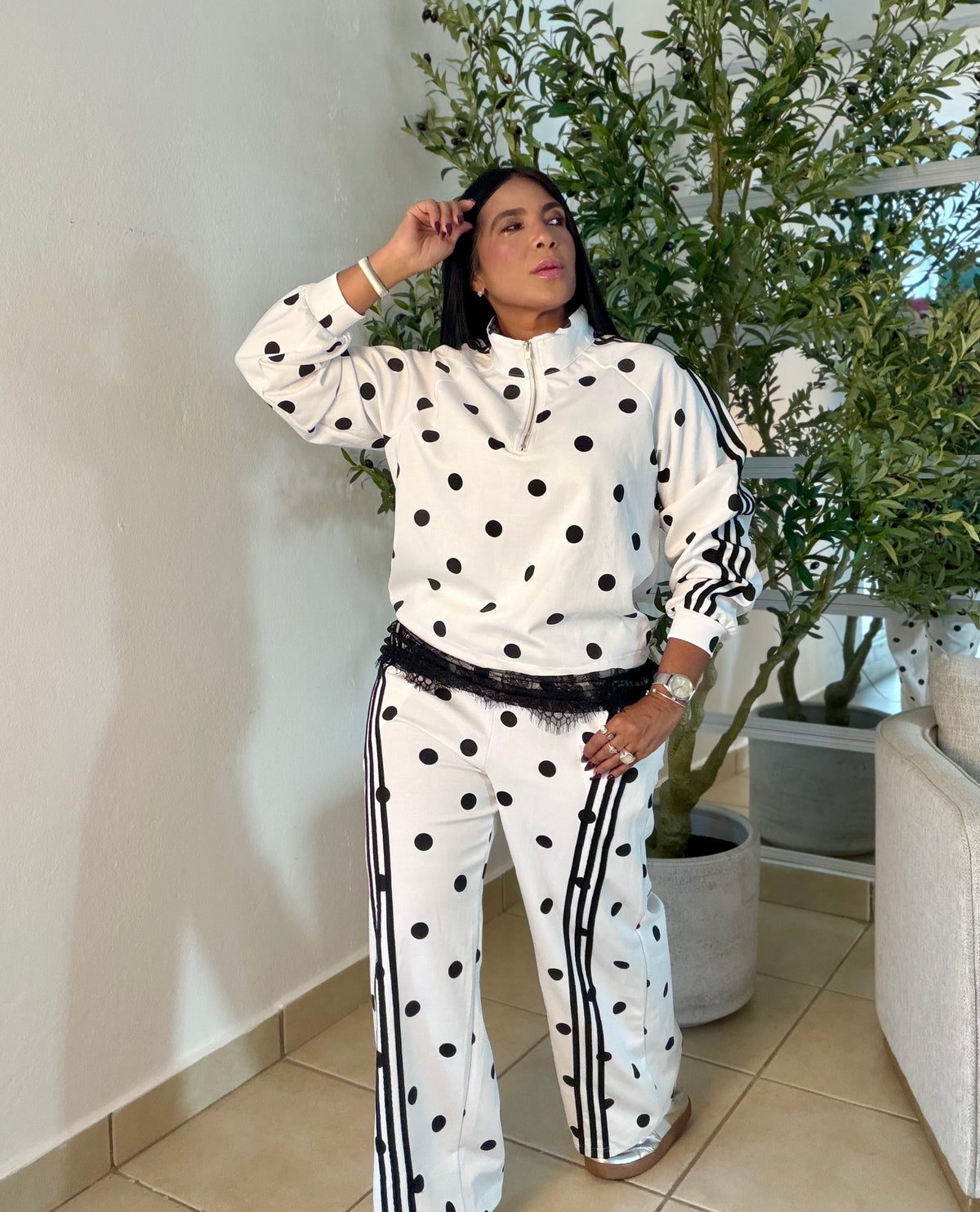 Polka Dots Luxe  Premium Spandex Travel set mega belloo y mega cómodo (2 piezas) Tracel Set tambièn Black and white