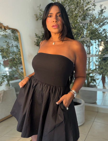 Veraneo Blacky Black (color negro) tubo dress con bolsillos (dress with pockets)