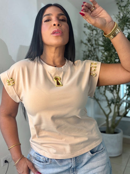 Evalez Crema Beige 💯 cotton spandex top con de talles dorados ( color crema) calidad premium