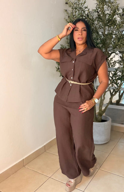 Ellas Choco Brown Luxe Set de Pantalòn, Blusa y correa.  Expandible y suelto total