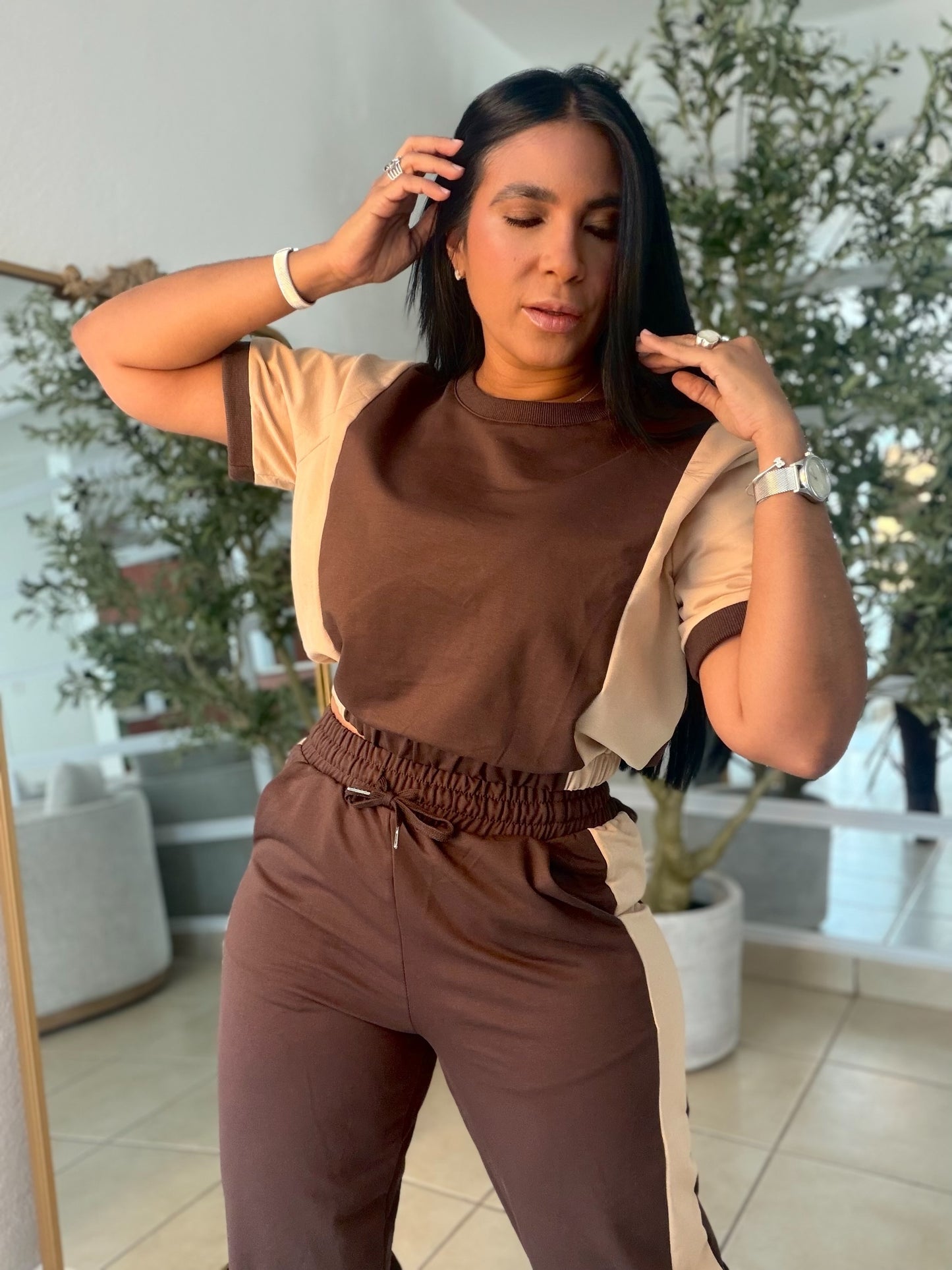 Ava Choco Brown and Beige Spandex Wide Leg Set de Pantalòn y Camisa Con Bolsillos