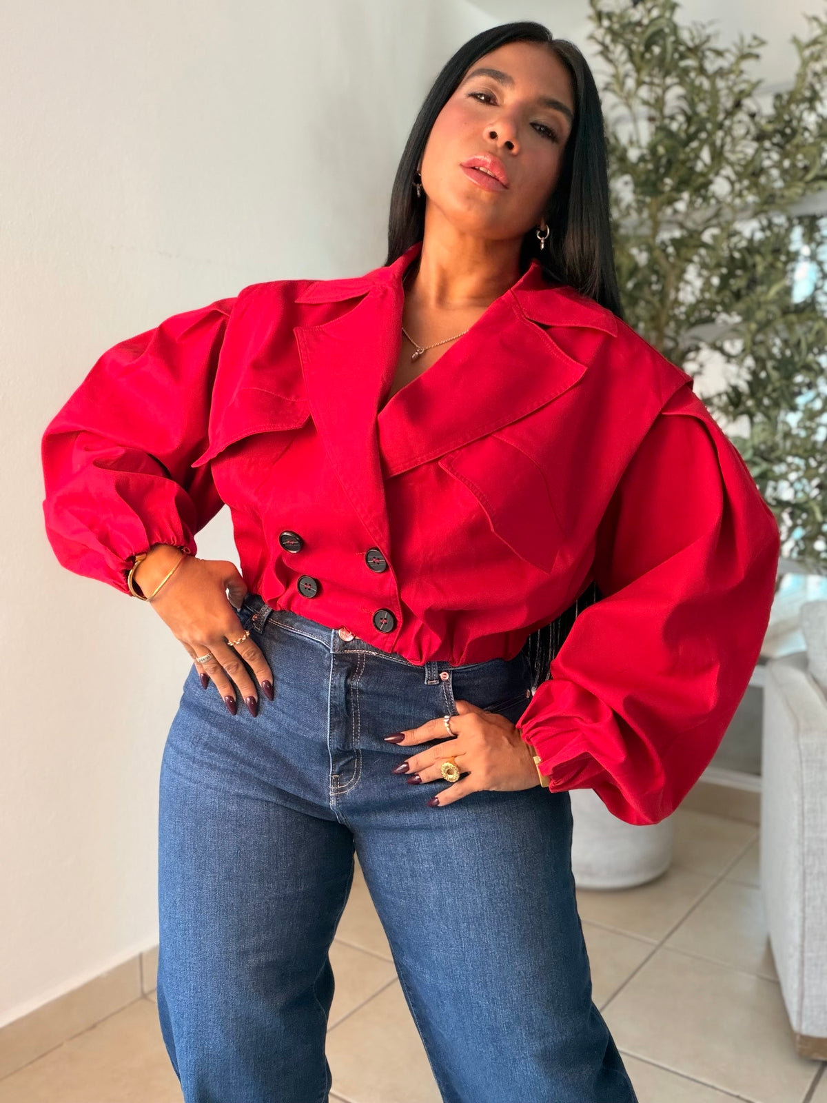 De Lujo Rojo Red  Spandex Blazer/Top (jacket) con bolsillos y botones.  Oversized