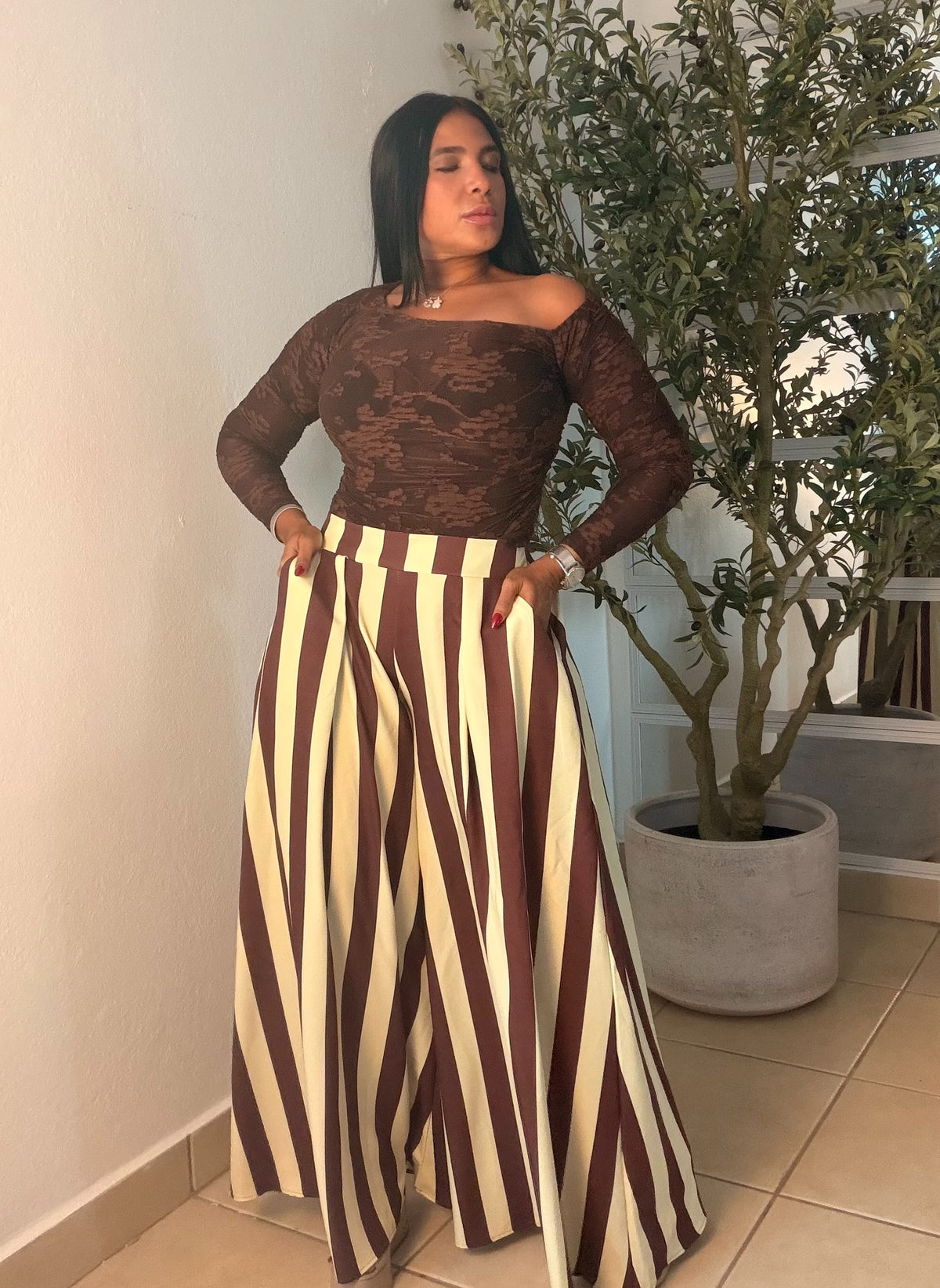 Striped Butter Yellow and Brown Wide Leg Palazzo Pants (Tiene bolsillos) SOLD OUT GRACIAS
