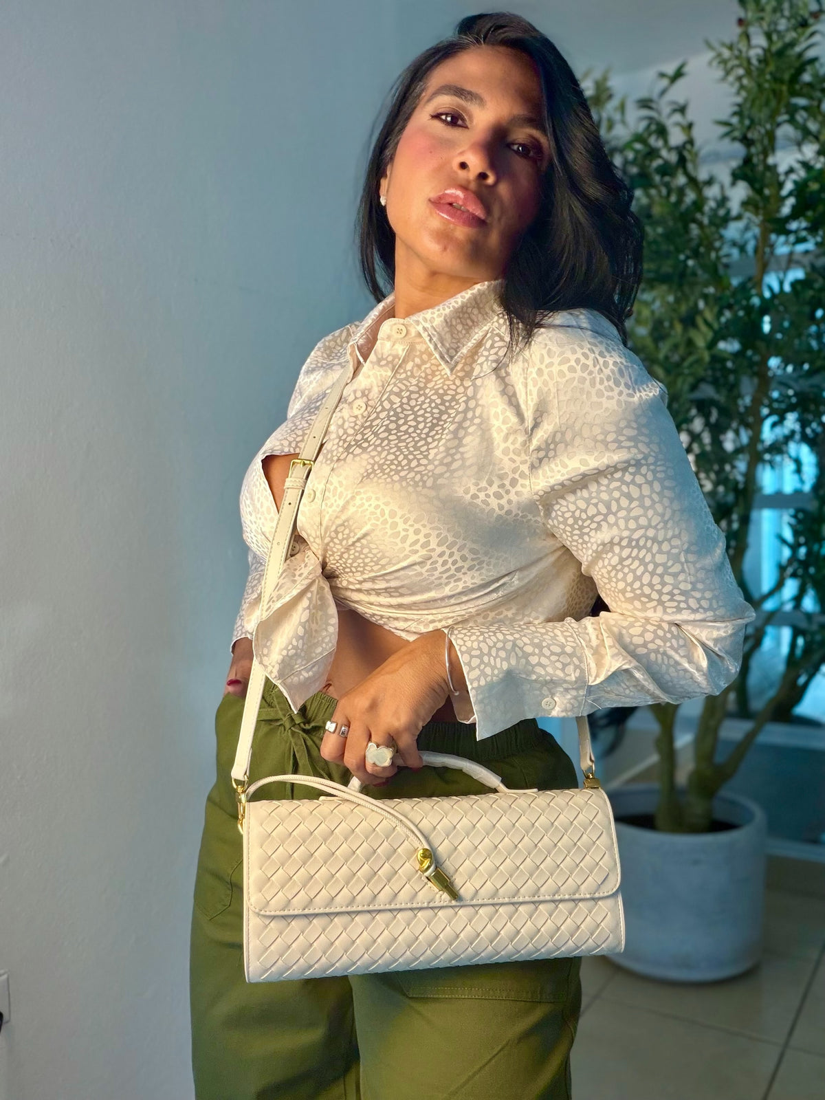 Luxe Crema Claro Cartera que puedes utilizar de tres formas SOLD OUT GRACIAS