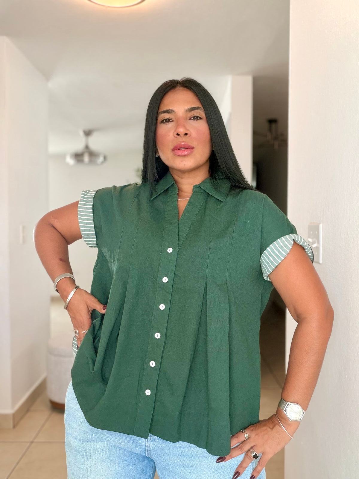 Luxe Hunter Green Linen Oversized Blusòn (mangas se usan de dos formas) Color Verde (SOLD OUT GRACIAS