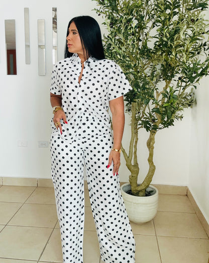 Guapa Luxe Polka Dots White and Black Spandex Pants and Top Set (es bien expandible, cubridor total y corre grande) puesto small