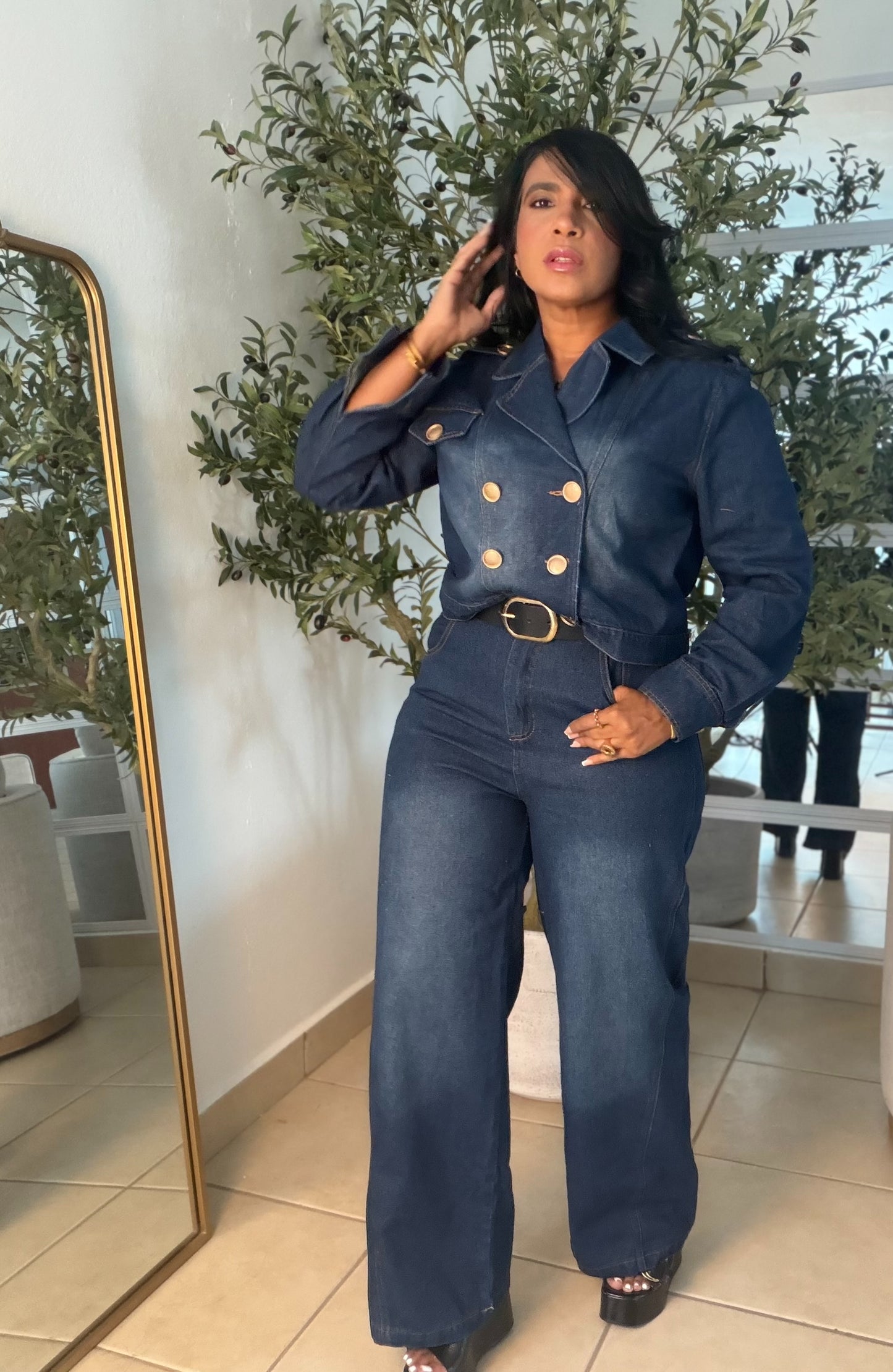 Set Denim Blue  De Top Jacket y Mahòn. Todo es bien expandible. Incluye correa (small me queda grande) son tres piezas (SOLD OUT GRACIAS)
