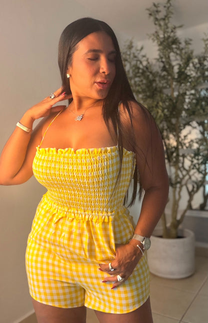 Canarias Yellow Spandex Romper (tiene bolsillos y ajustable en manguillos) único color