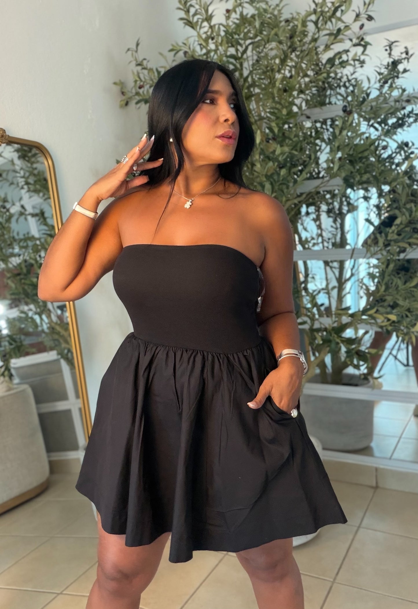 Veraneo Blacky Black (color negro) tubo dress con bolsillos (dress with pockets)