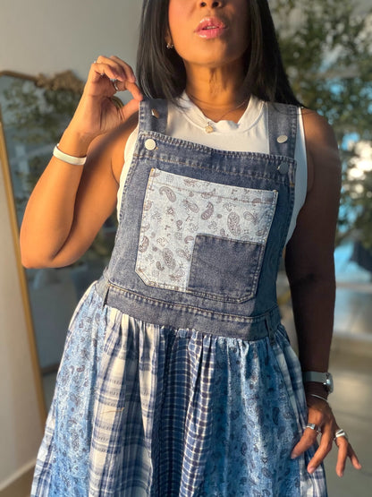 Denim Patches Oversized Dress (tiene bolsillos y ajustable a gusto en mangos)