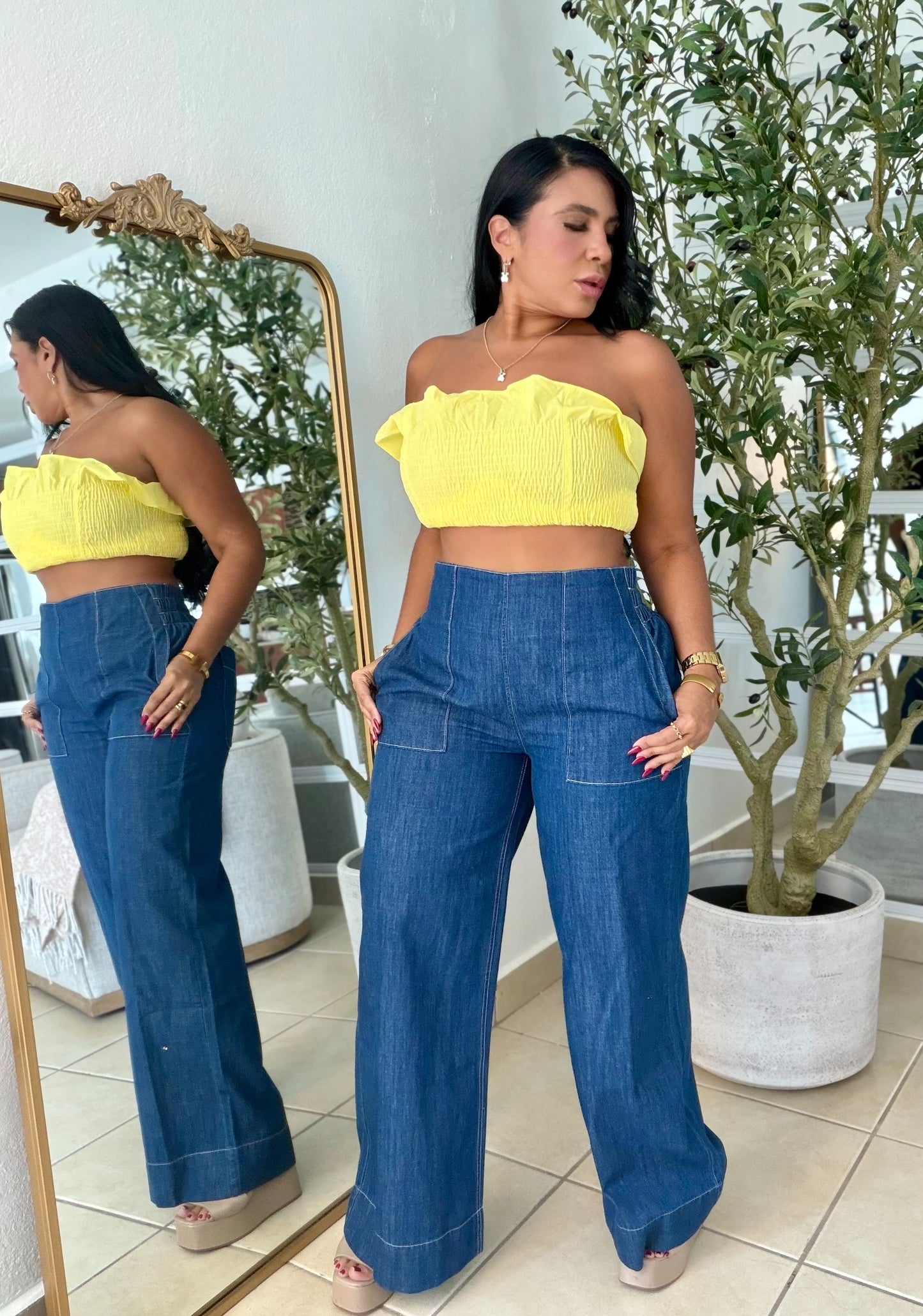 Denim Blue Wide Leg Spandex Jeans (tiene bolsillos, bien expandible y de talle alto) puesto small