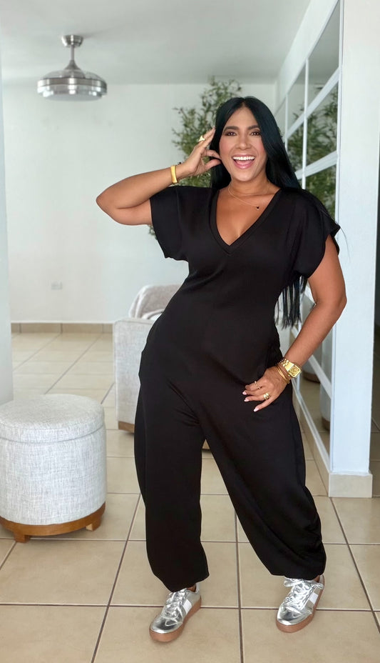 Baggy Blacky Spandex Luxe Jumpsuit (tiene bolsillos) el más bellooo(SOLD OUT)