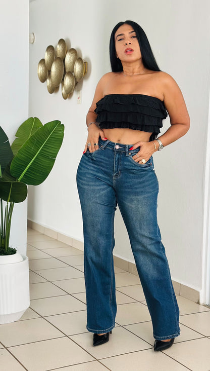 Nuevo Blue Jeans High Rise Mega Spandex! Mega bello! Úsalo con todo y por todo el año. Claro que con tennis también! PRE ORDEN LLEGA MARTES 20 Enero