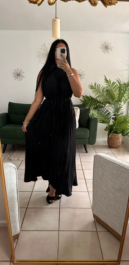 Romina Pleated Blacky Dress (cintado es removible)