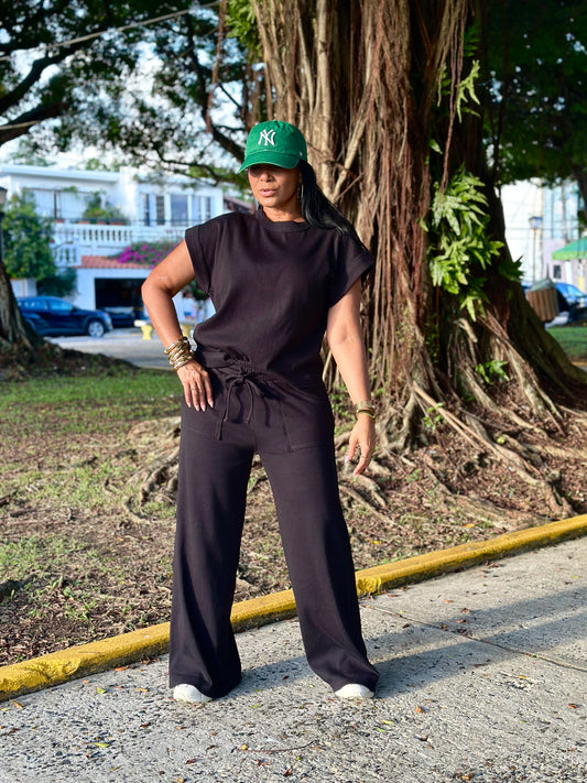 Blsck Isla 🏝️ Oversized Bien Spandex Set (de lujo!! Sumamente expandible y tiene bolsillos)