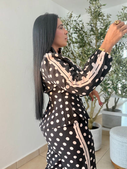 Blacky Black Polka dots Spandex Peplum Top and pants (todo expandible y tiene bolsillos) SOLD OUT GRACIAS