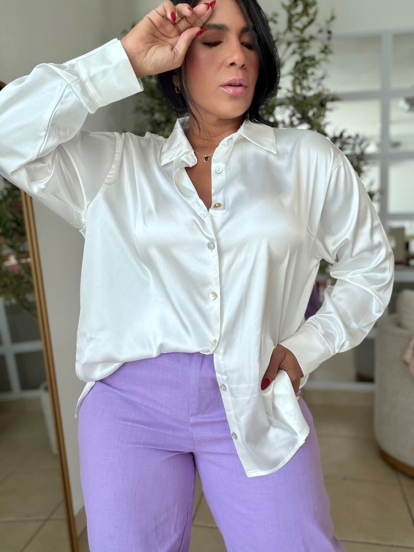 Blusa en Seda de Lujo Color Blanca Oversized
